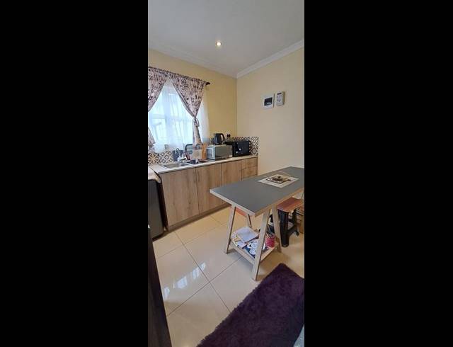 1 BEDROOM PROPERTY TO RENT IN MEREWENT